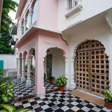 Dev Mahal - A Boutique Heritage Hotel Джайпур Екстериор снимка