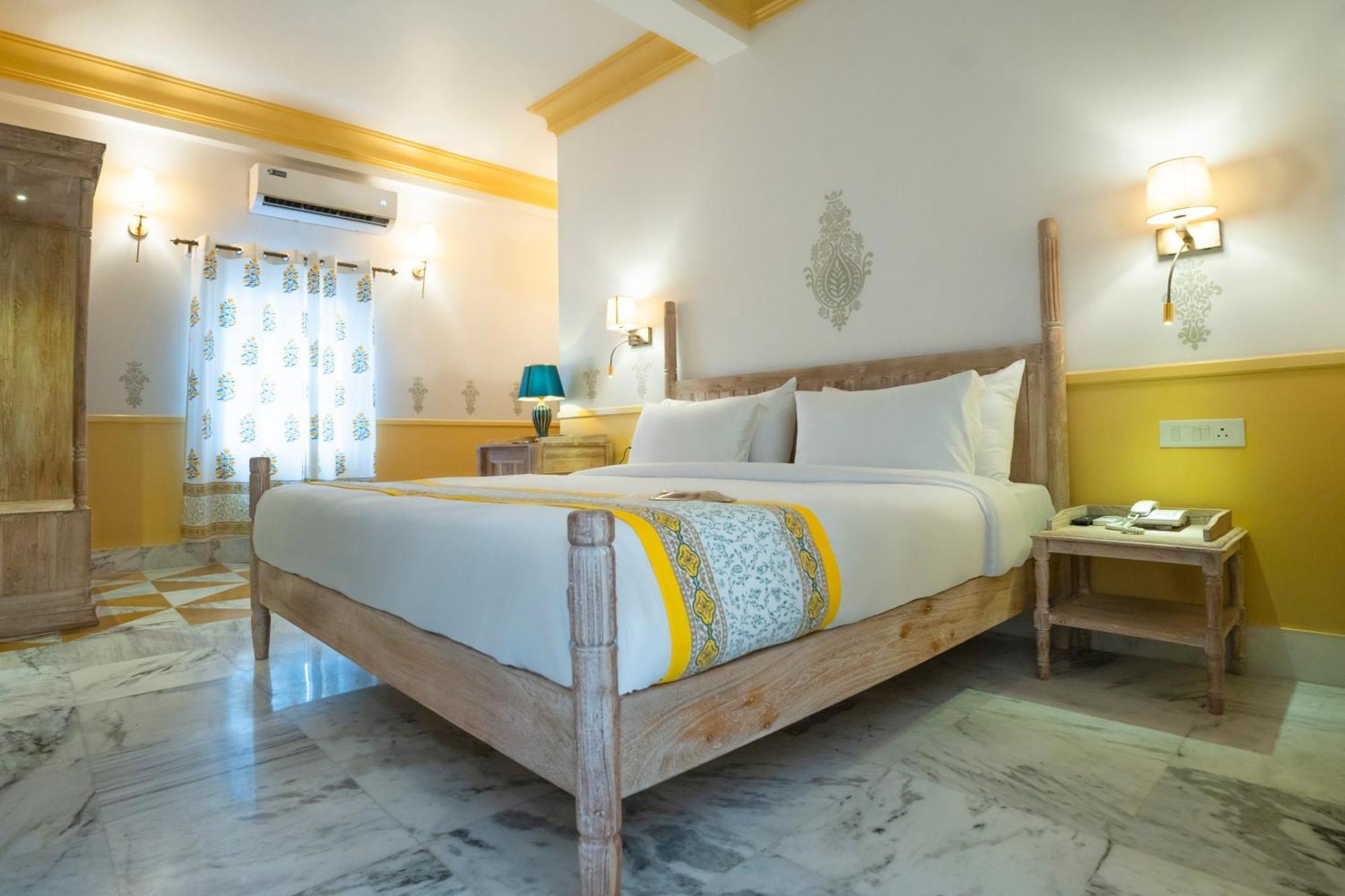 Dev Mahal - A Boutique Heritage Hotel Джайпур Екстериор снимка