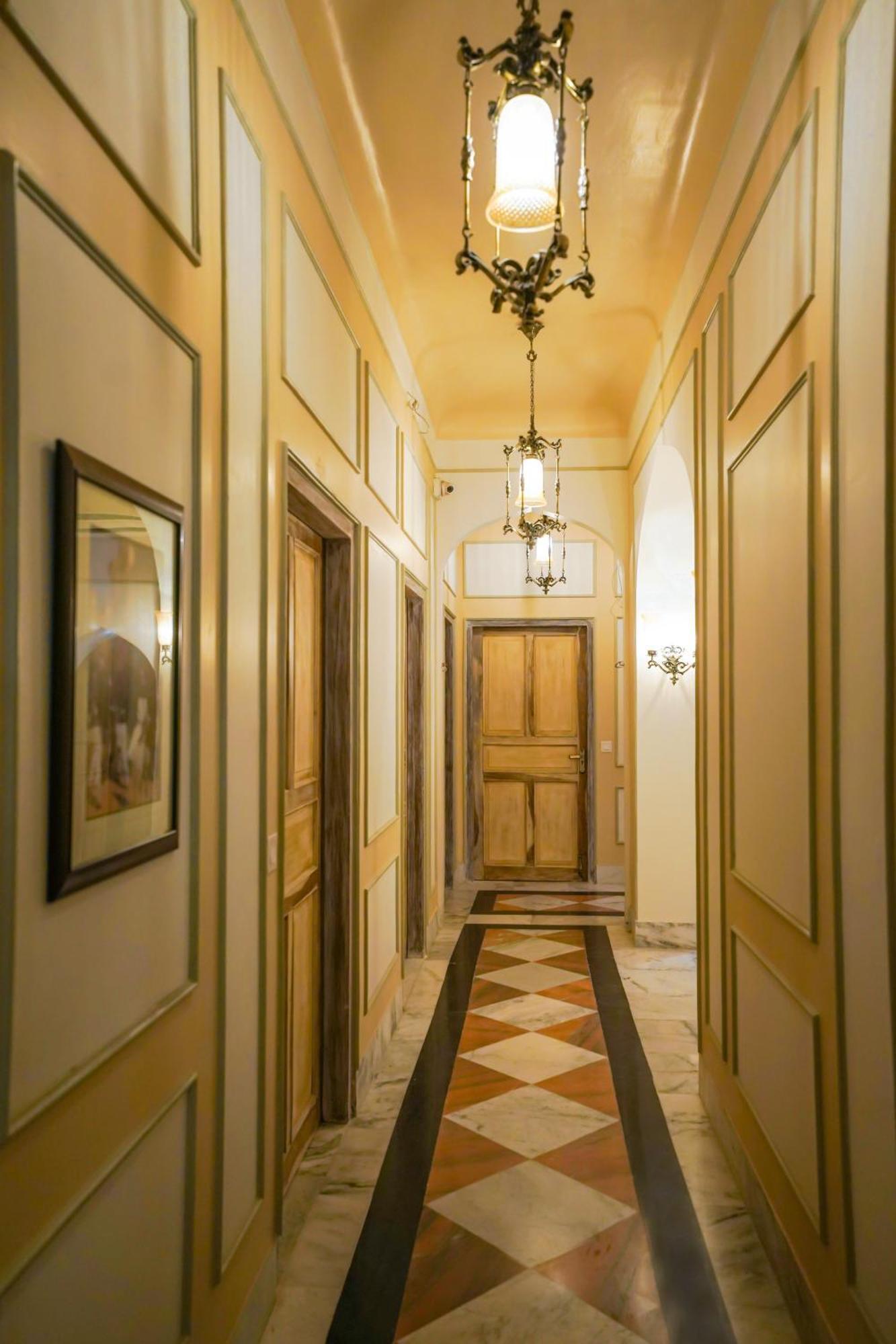 Dev Mahal - A Boutique Heritage Hotel Джайпур Екстериор снимка